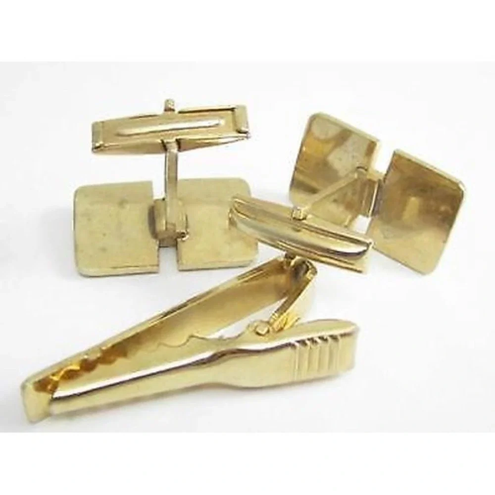 Gold Plated Set of Cufflinks & Tie‎ Clip Clasp With Red Rhinestone Accents